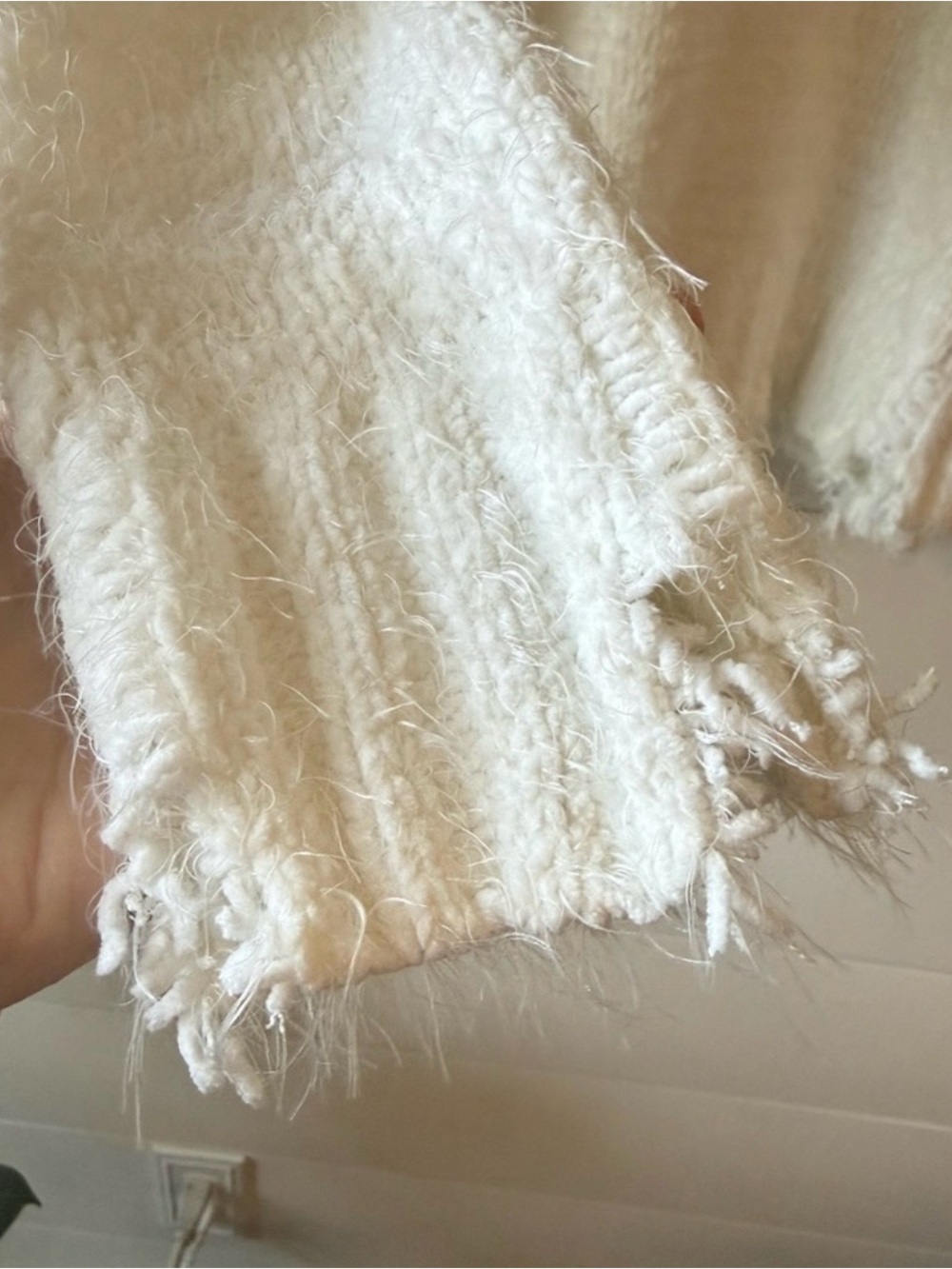 POL Distressed Eyelash Knit Sweater Boho Oversized Pullover Boutique Brand - Picture 4 of 6